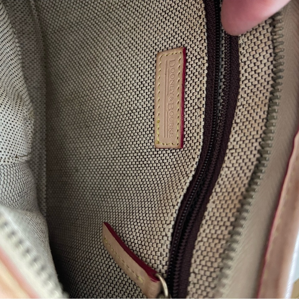 Dooney and Bourke Handbag - Picture 4 of 4